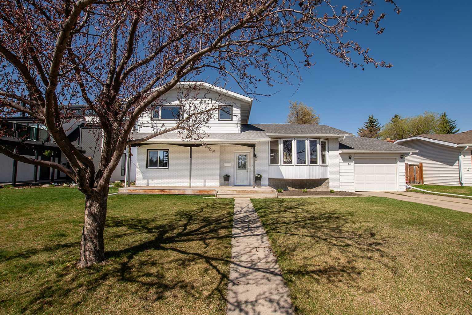 Property Photo: 24 Addinell Avenue AB T4R 1B1
