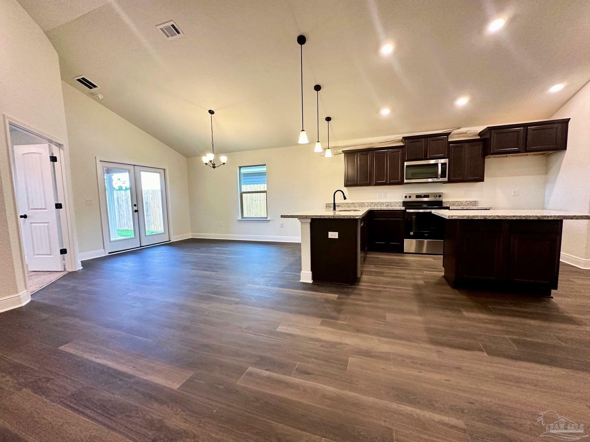 Property Photo: 2439 Privet Berry Dr FL 32563