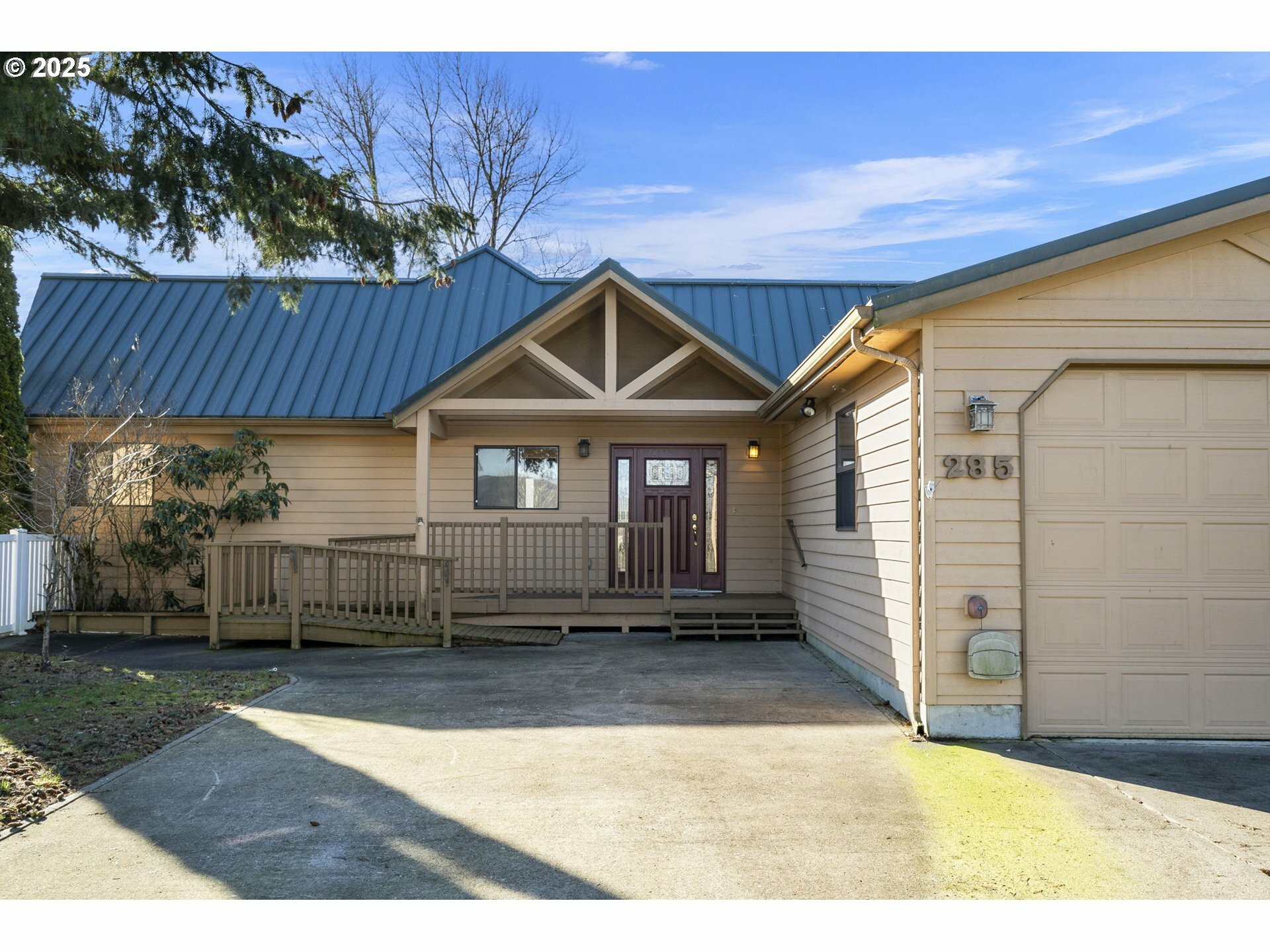 Property Photo: 285 W Sunny Sands Rd WA 98612