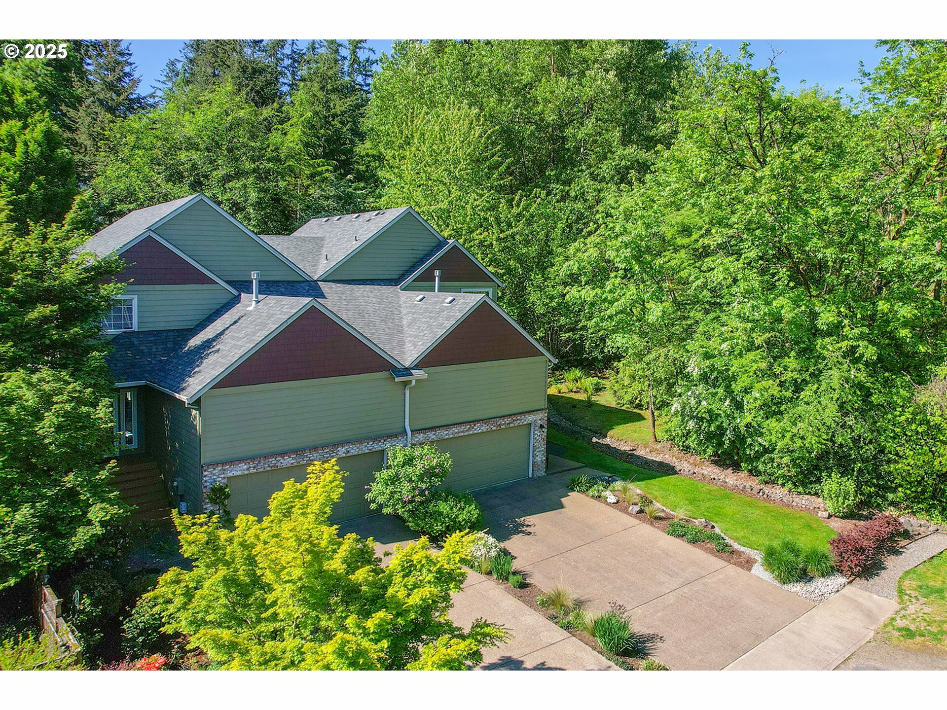 Property Photo: 3714 SW Vesta St OR 97219