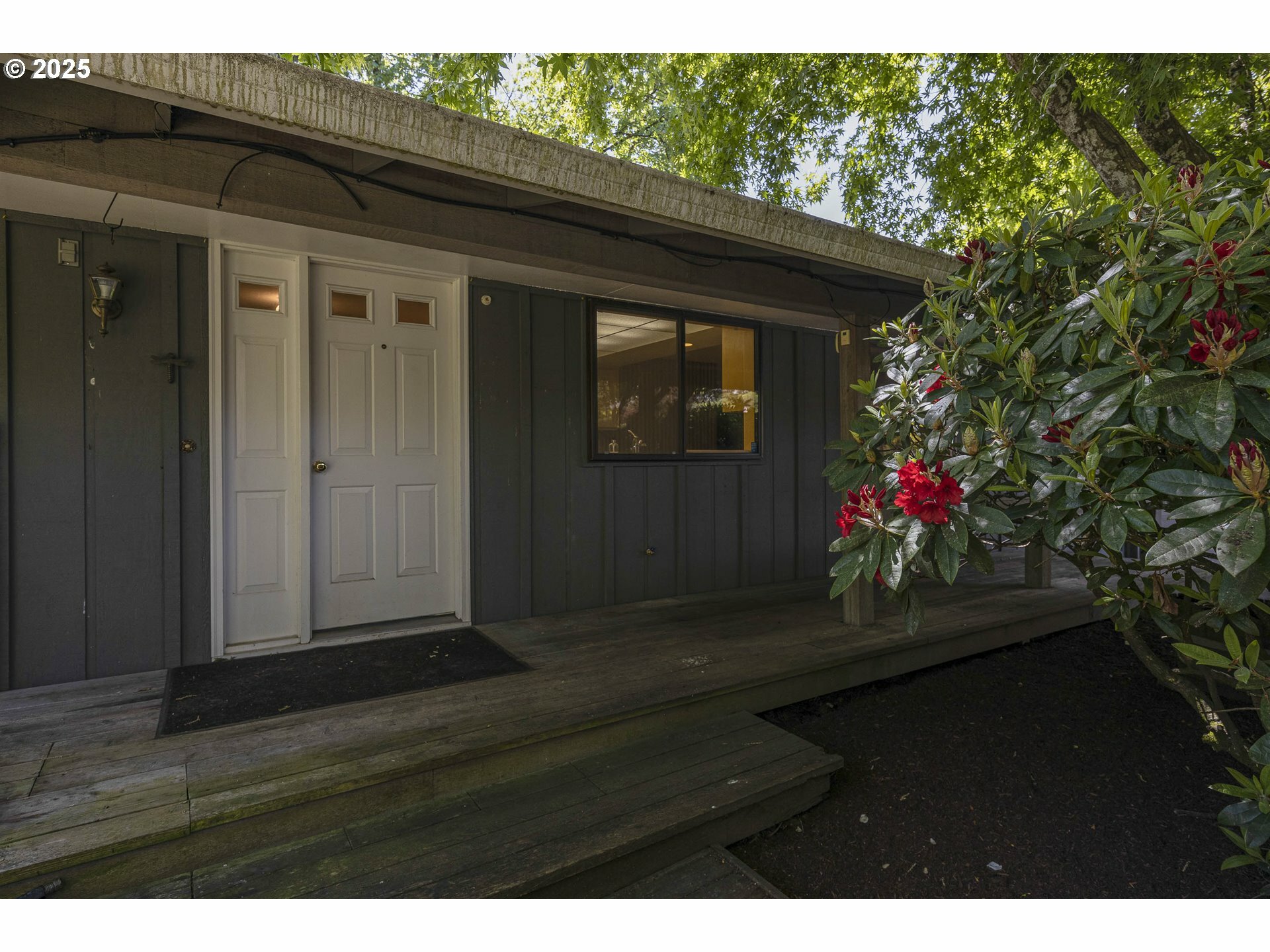 Property Photo: 1015 NW 91st Ave OR 97229