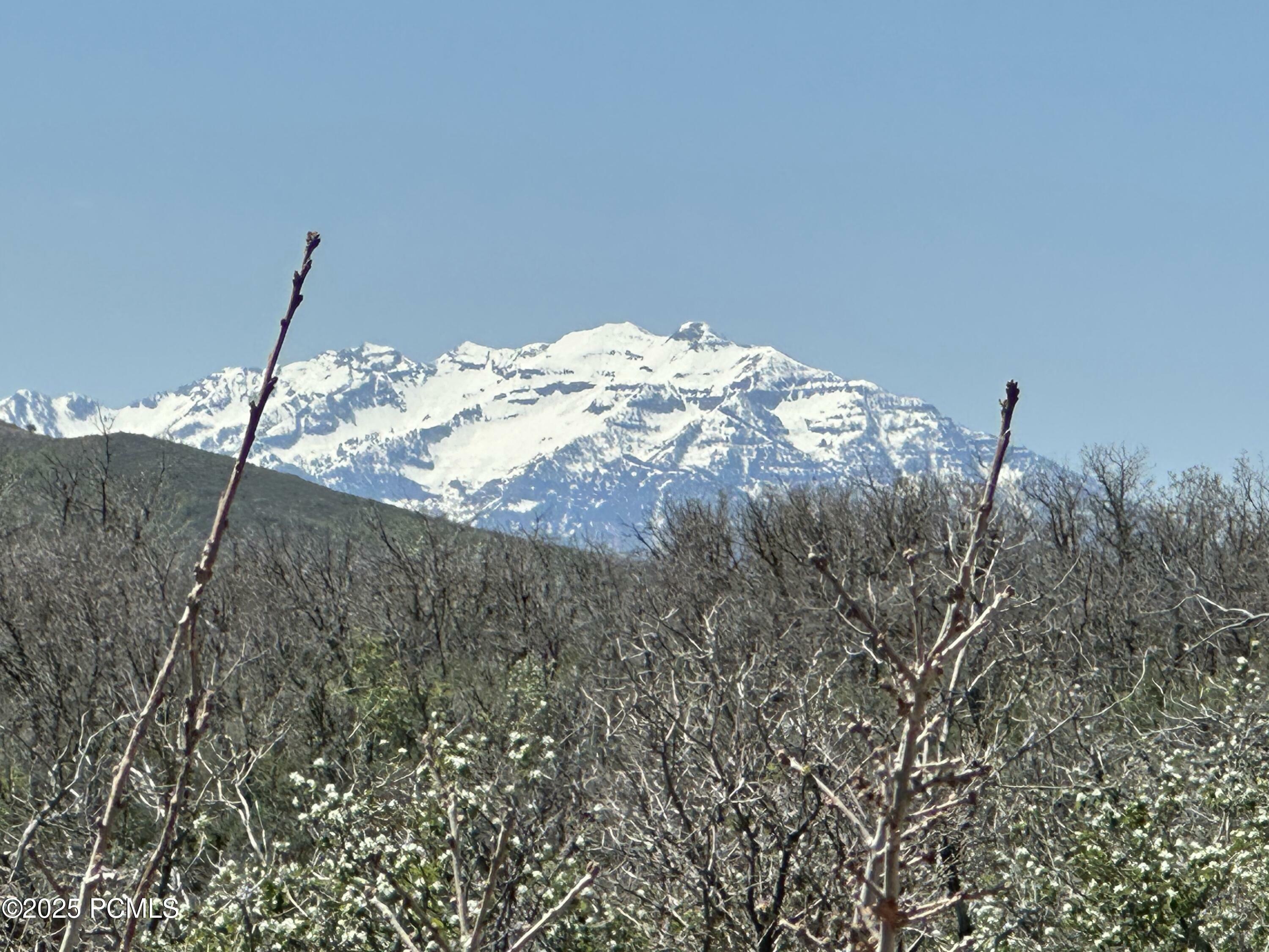 Property Photo: 1392 E Sunset View Court UT 84036