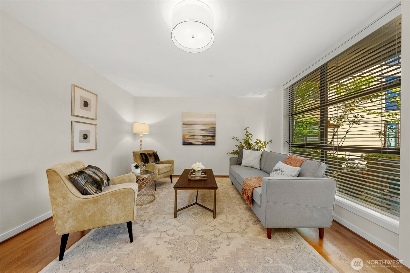 Property Photo: 4116 California Avenue SW 207 WA 98116