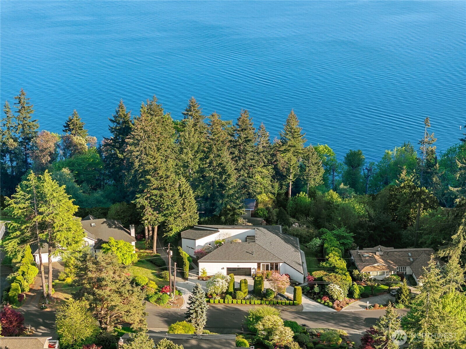 Property Photo: 1070 185th Avenue NE WA 98008