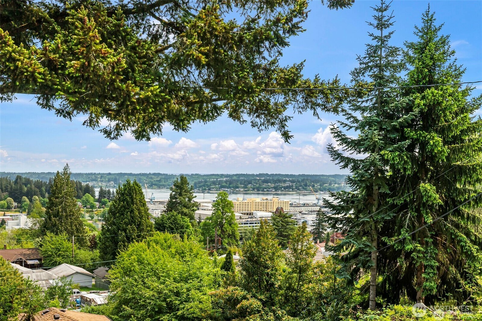 Property Photo: 132 S Yantic Avenue WA 98312