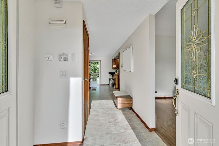 Property Photo: 922 Reiten Road WA 98030