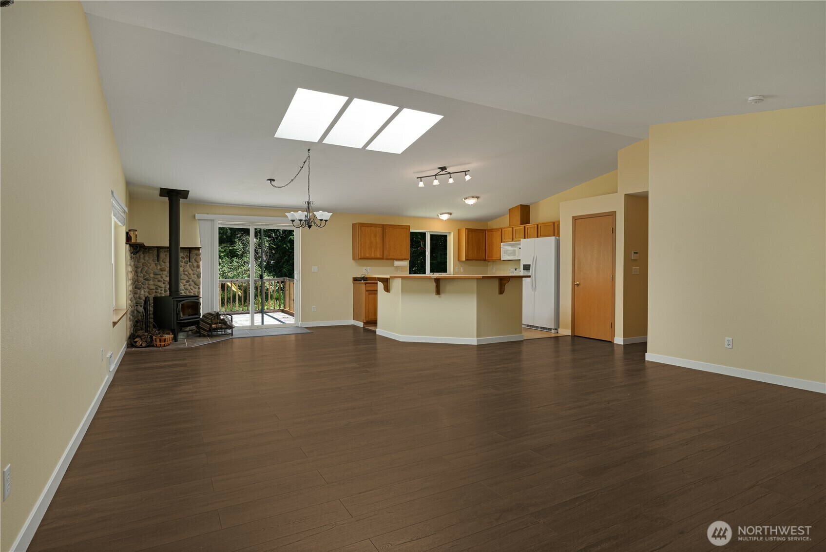 Property Photo: 4901 199th Avenue Ct SW WA 98351