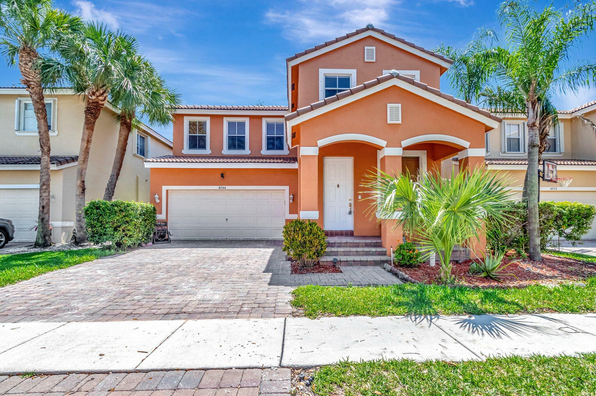 Property Photo: 6744 Lurais Drive FL 33463