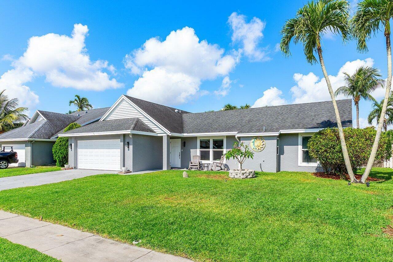 Property Photo: 10701 Katmandu Court FL 33437