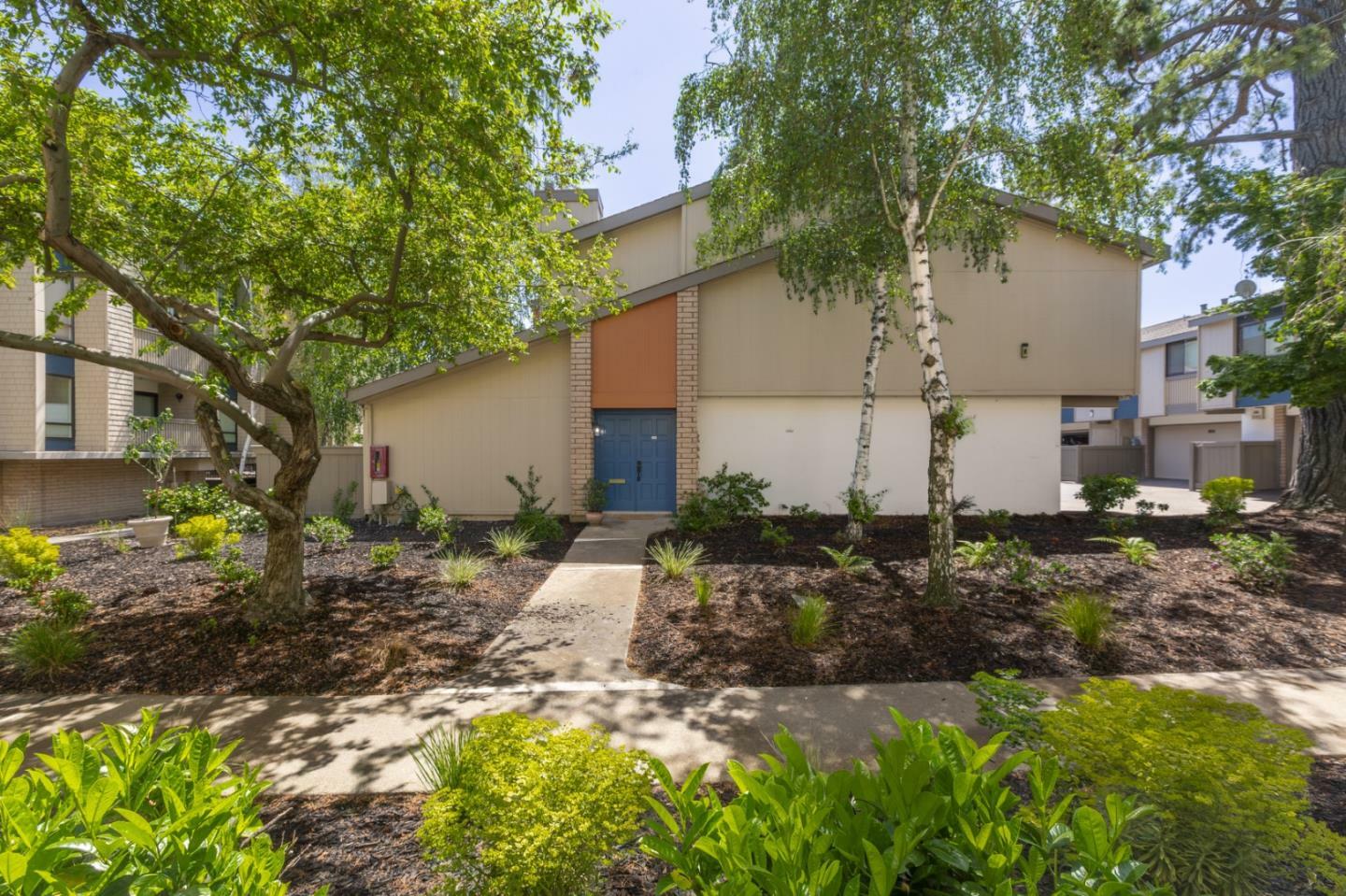 49 Showers Drive K427  Mountain View CA 94040 photo