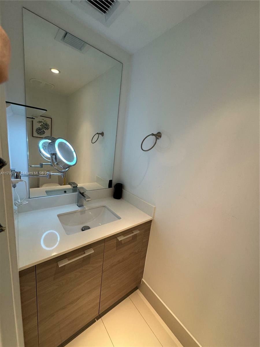 Property Photo: 1300 S Miami Ave 1608 FL 33130