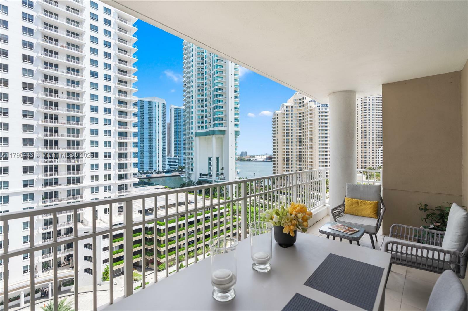 Property Photo: 701 Brickell Key Blvd 1408 FL 33131