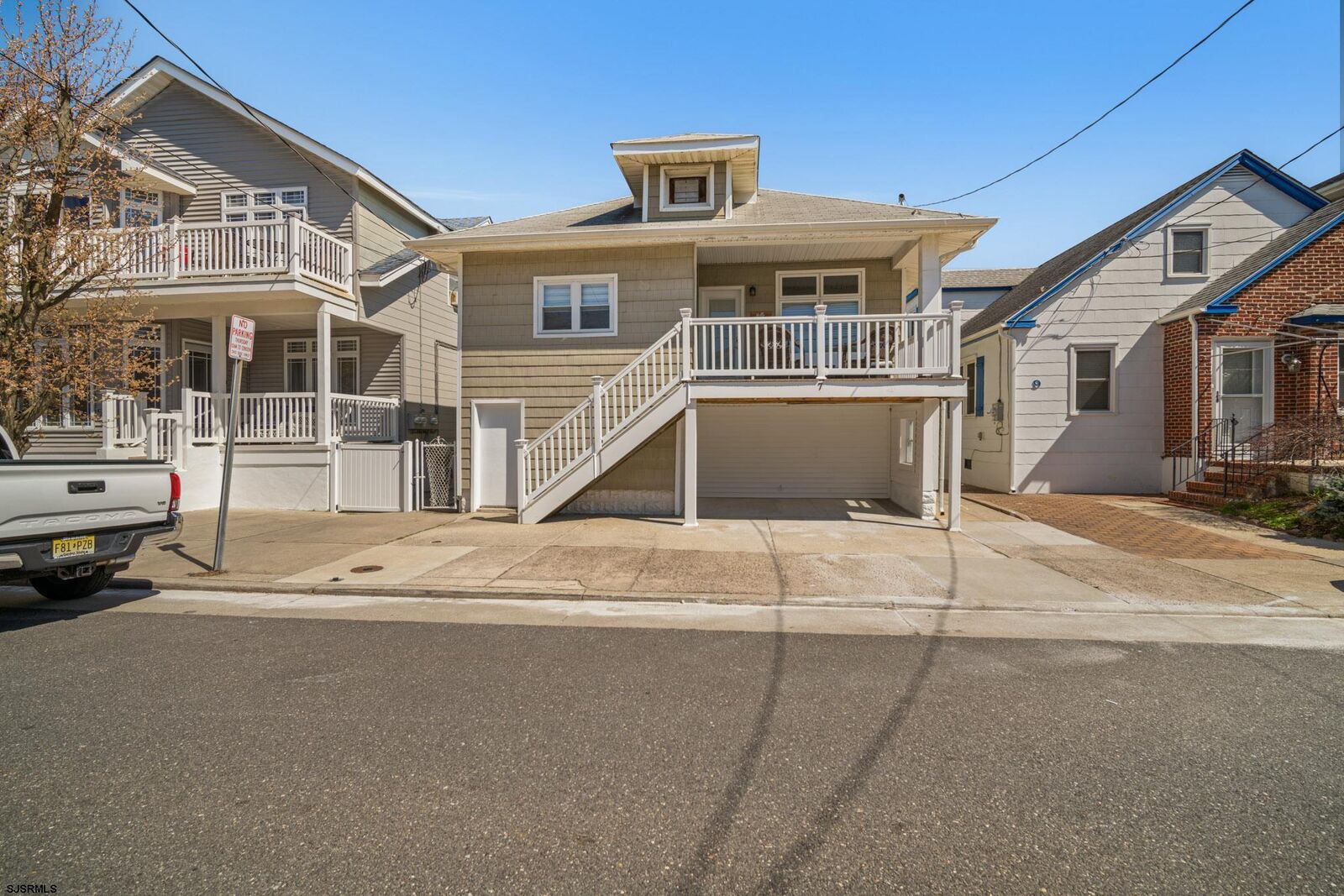 Property Photo:  7 S Richards Ave  NJ 08406 