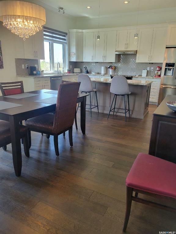Property Photo: 115 Meadows Boulevard 23 SK S7V 0E4