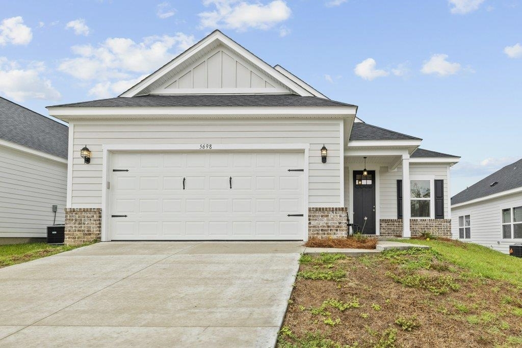Property Photo: 5698 Pinebarren Road FL 32303