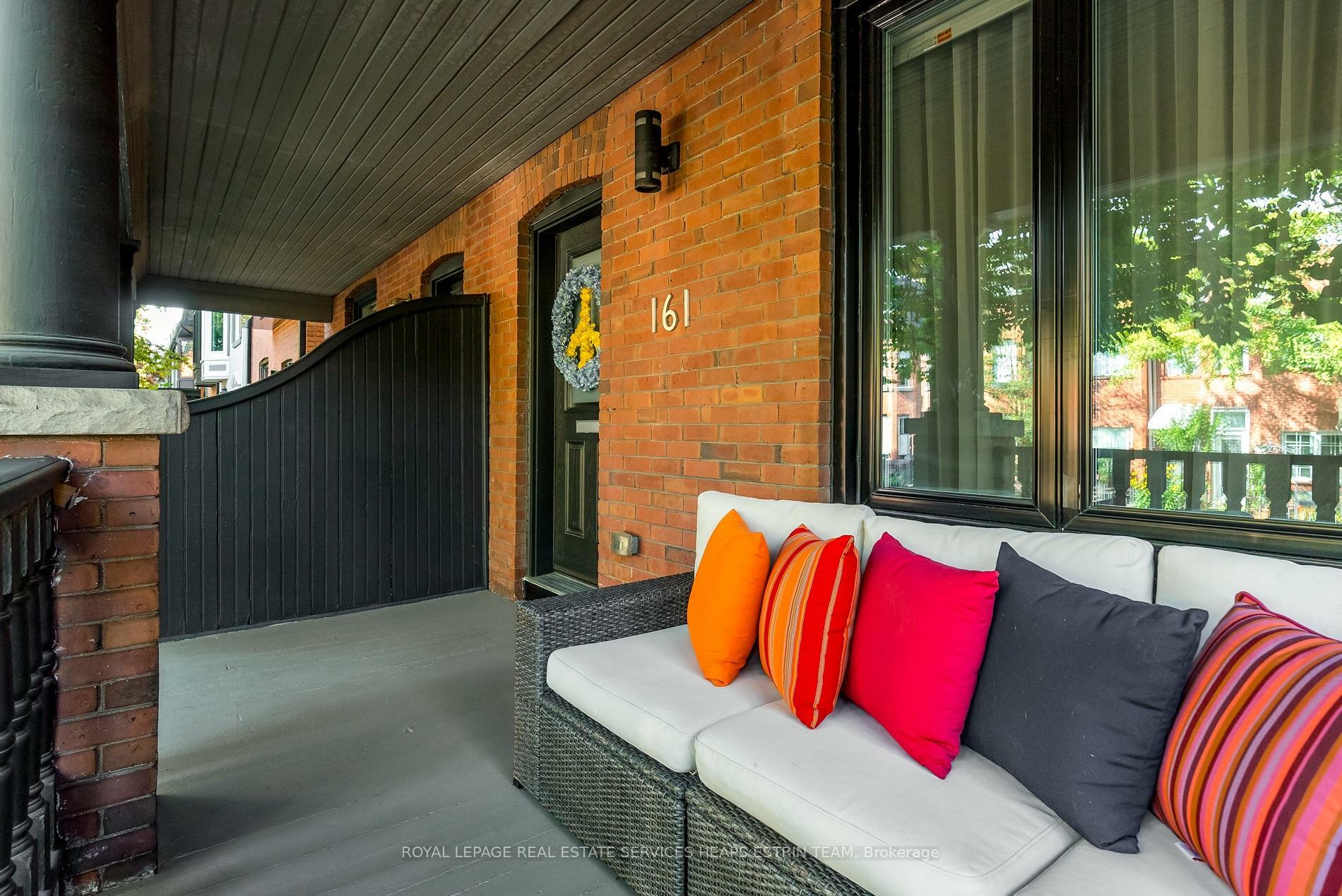 Property Photo: 161 Macpherson Avenue ON M5R 1W9