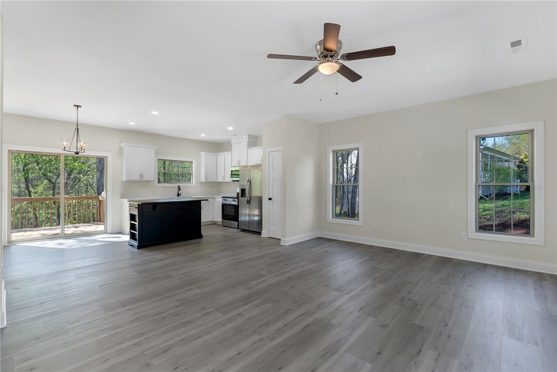 Property Photo: 3062 Woodale Circle SC 29678