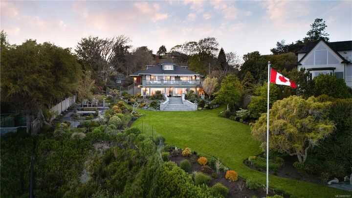 Property Photo:  261 King George Terr  BC V8S 2J8 
