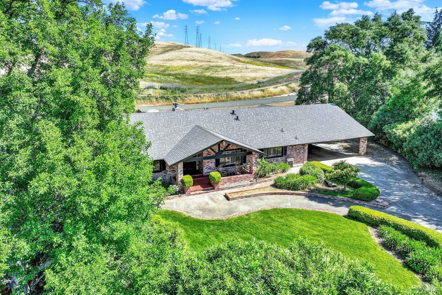Property Photo: 2125 Mecca Court CA 94534