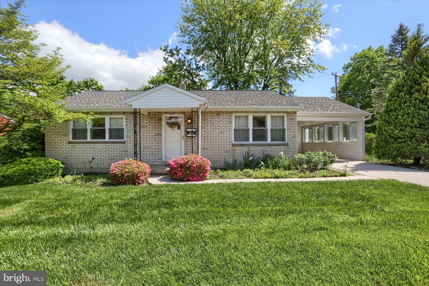 Property Photo: 420 Fishburn Street PA 17109