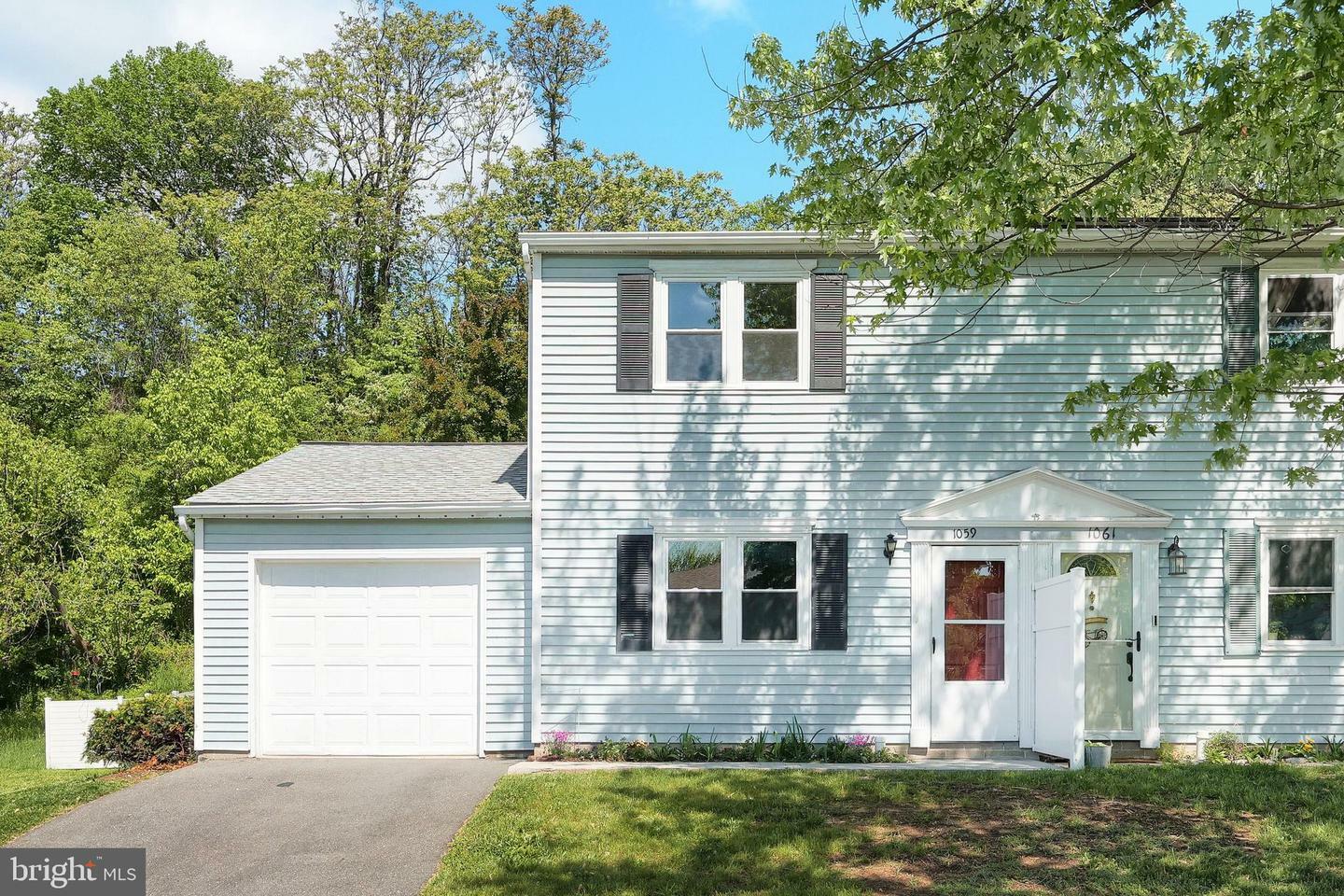 Property Photo: 1059 Cloverton Drive PA 17512