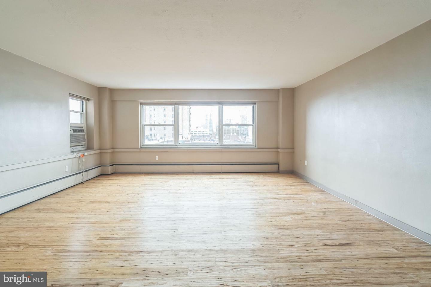 Property Photo: 118 S 21 Street S 701 PA 19103