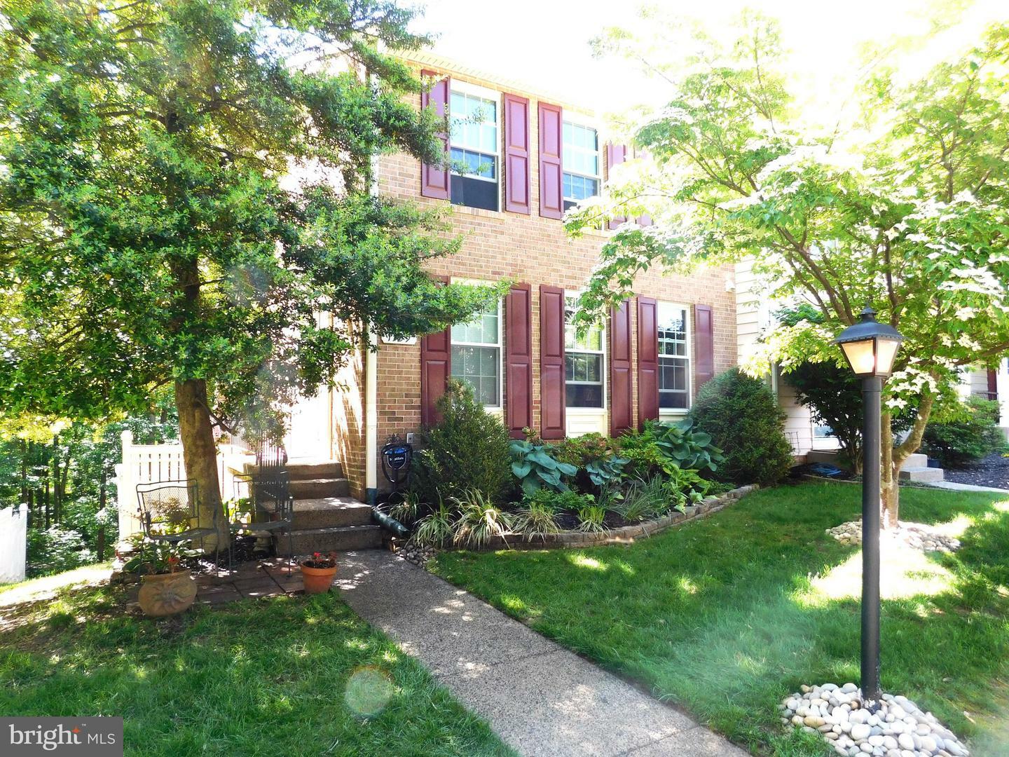 Property Photo: 1559 Autumn Ridge Circle VA 20194