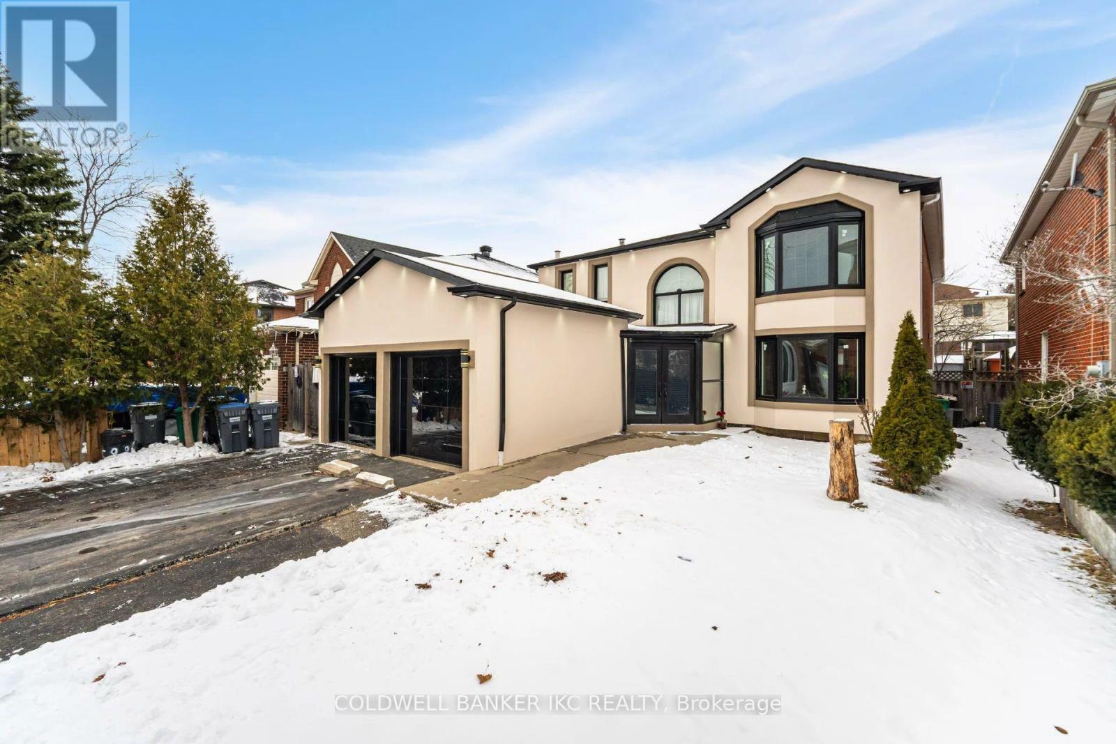 Property Photo: 2599 Ambercroft Trail ON L5M 4K5