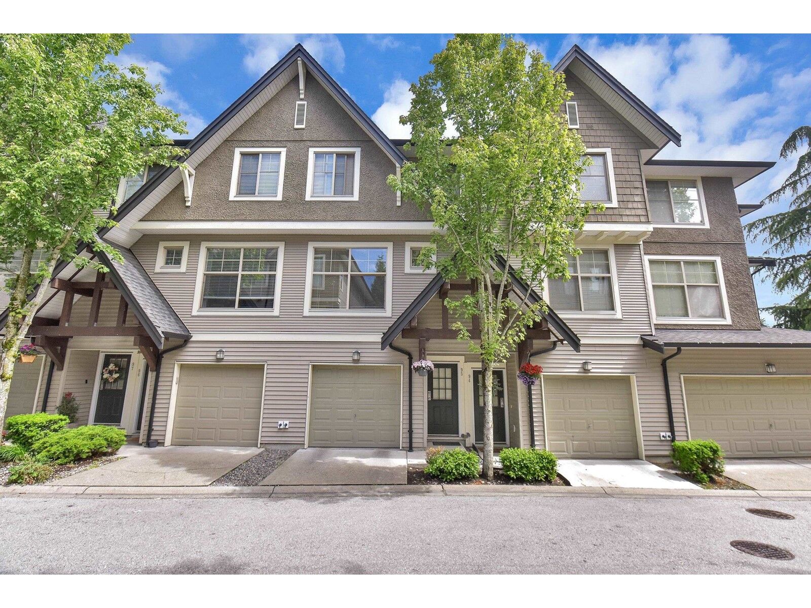 Property Photo: 15152 62A 95 BC V3S 1V1