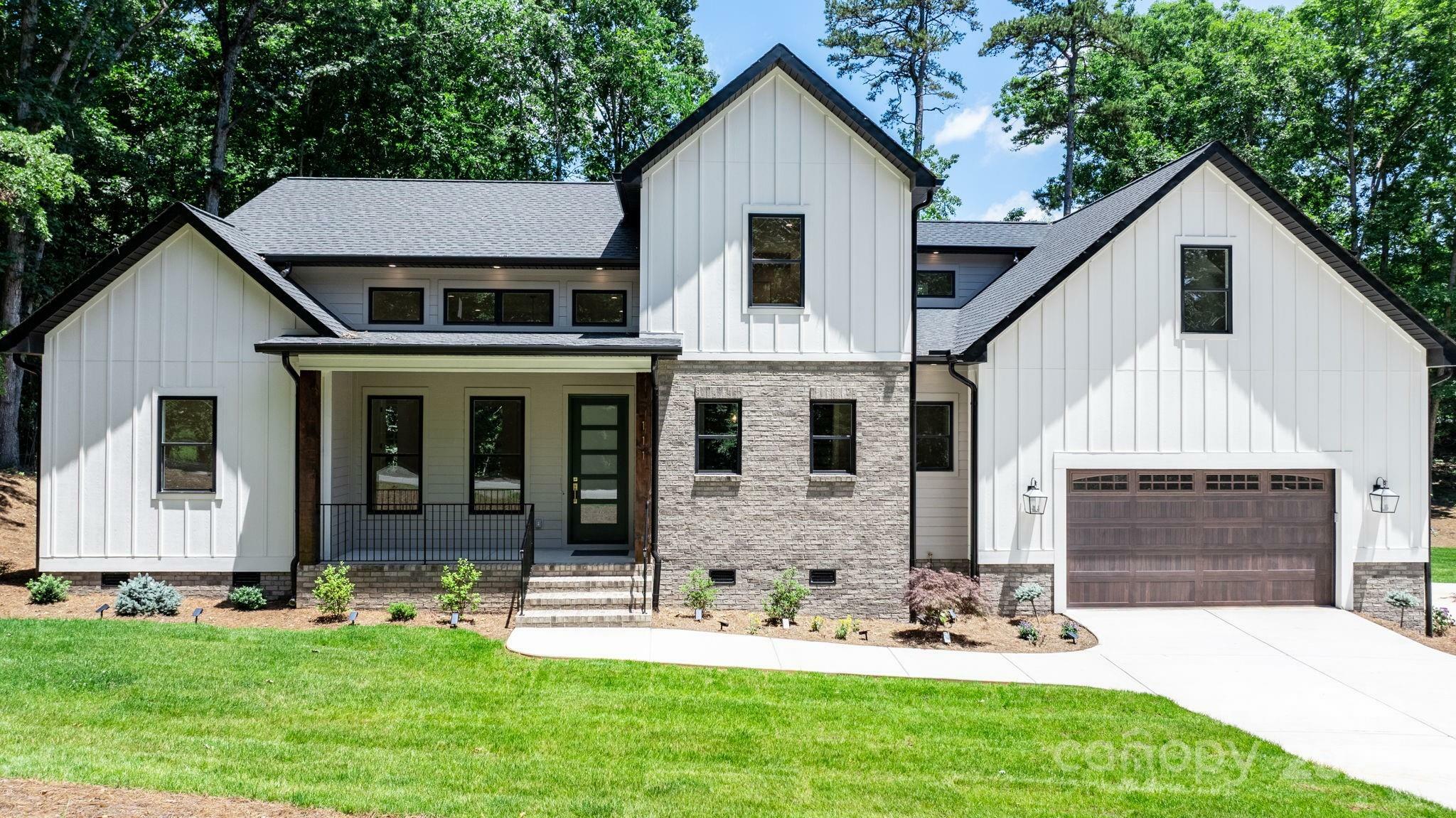 Property Photo: 111 Greens Road NC 28630