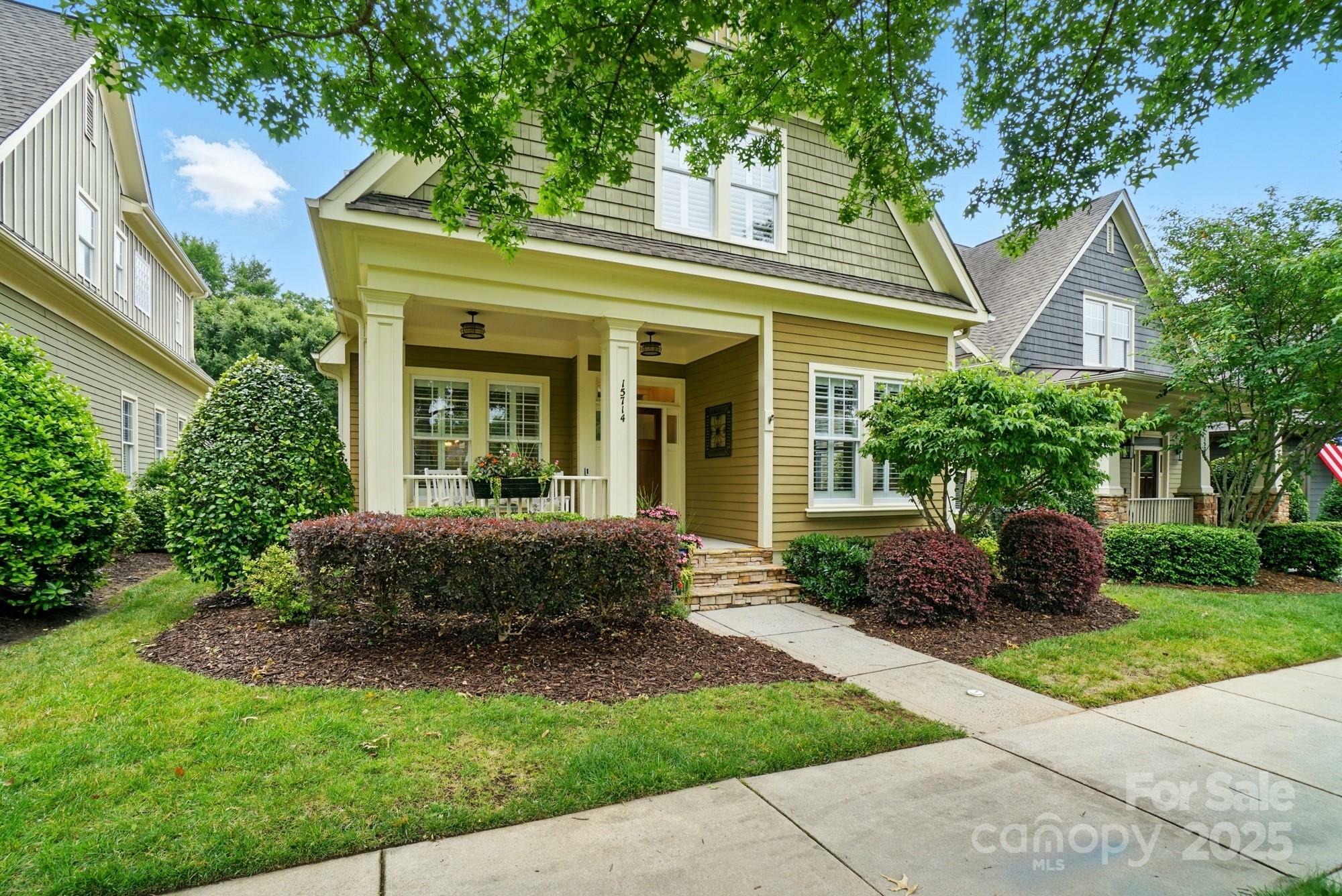 Property Photo: 15714 Laurel Oak Crescent NC 28036