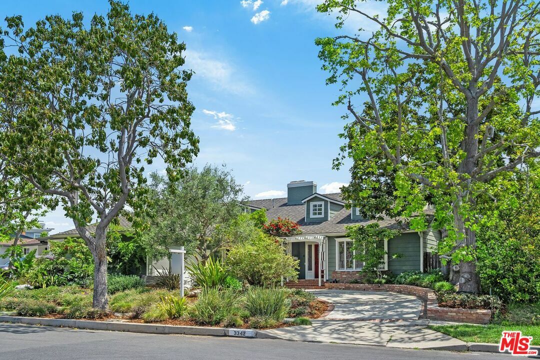 Property Photo: 3342 Barbydell Dr CA 90064