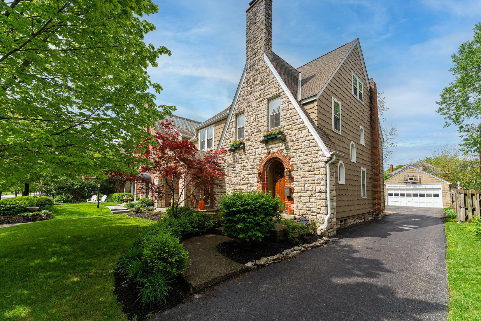 Property Photo: 57 S Cassady Avenue OH 43209