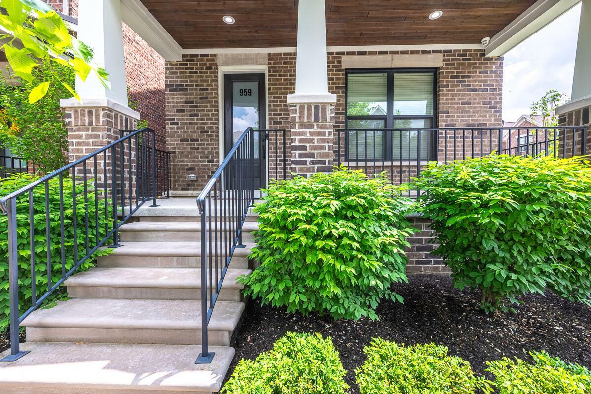 Property Photo:  959 Hudson Crossing  OH 43212 