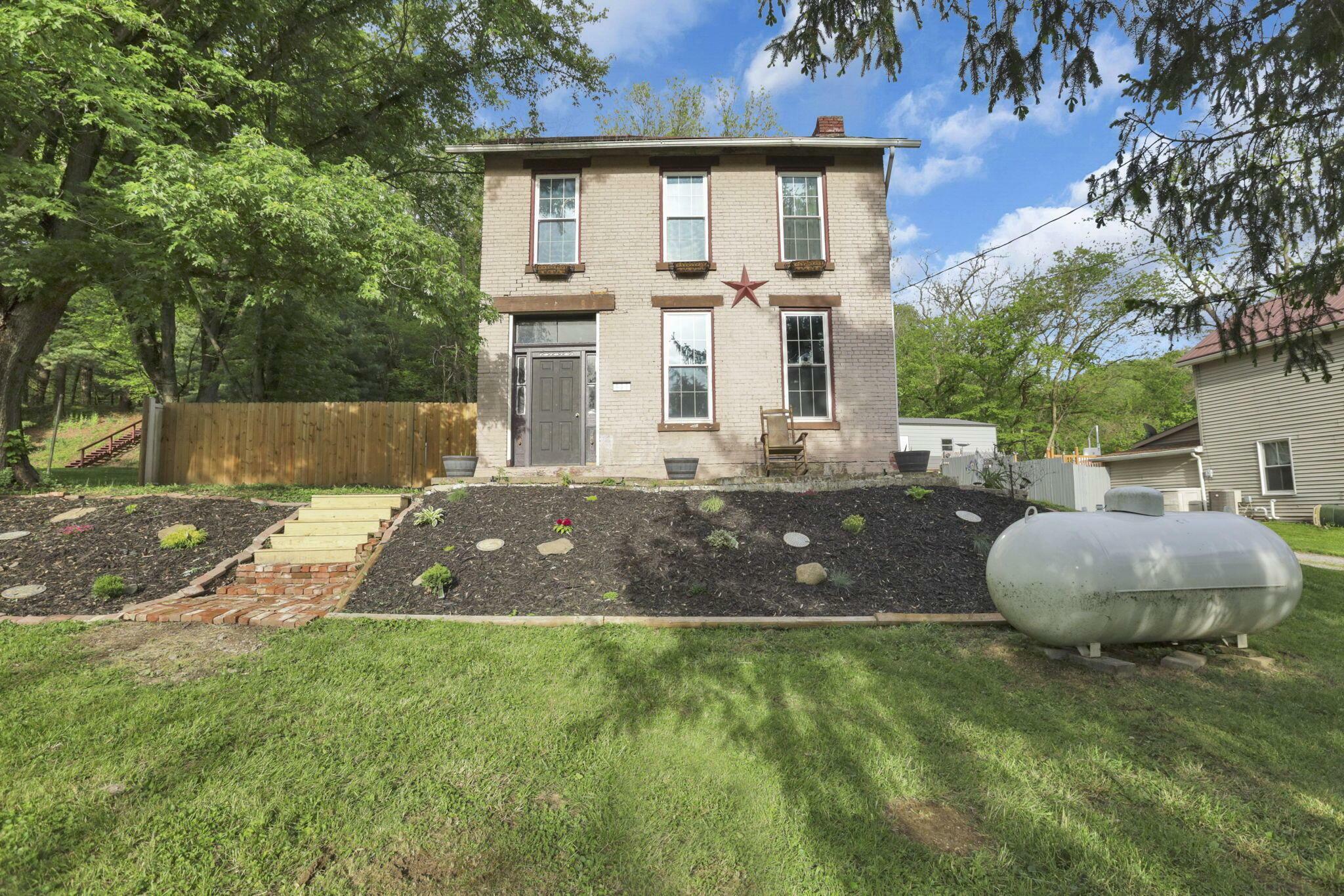 Property Photo: 998 Wayne Avenue OH 43701