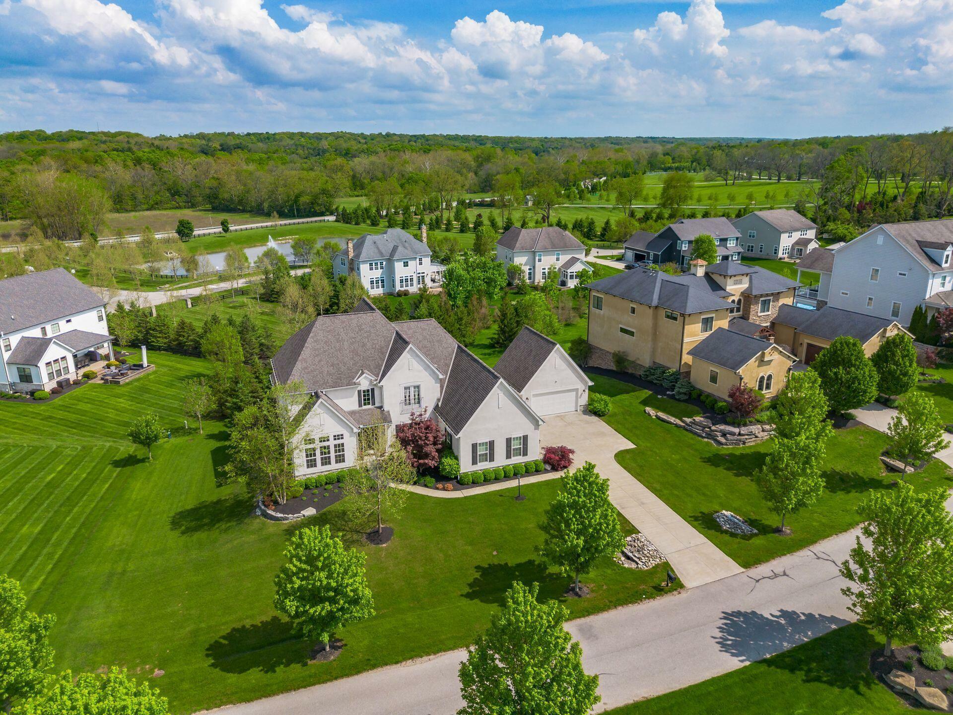 Property Photo: 1393 Kearney Way OH 43015