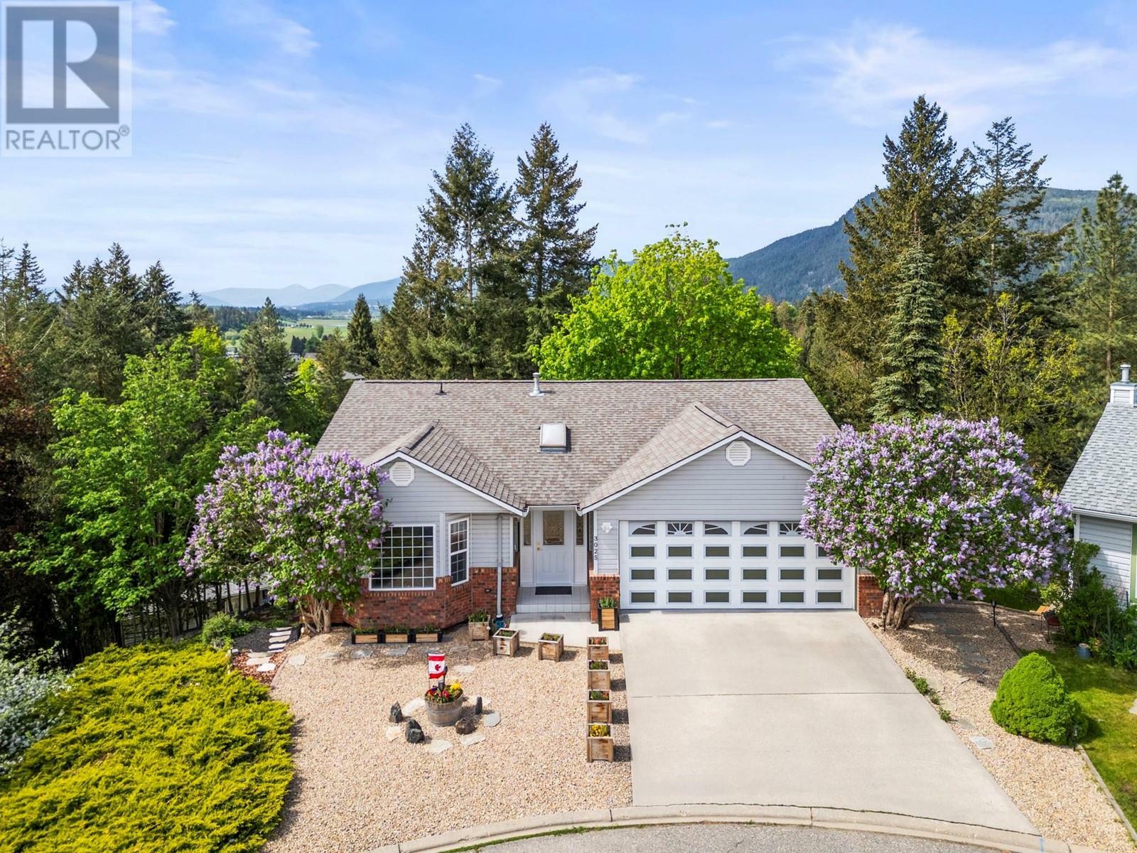 3025 Murison Place  Armstrong BC V4Y 0K4 photo