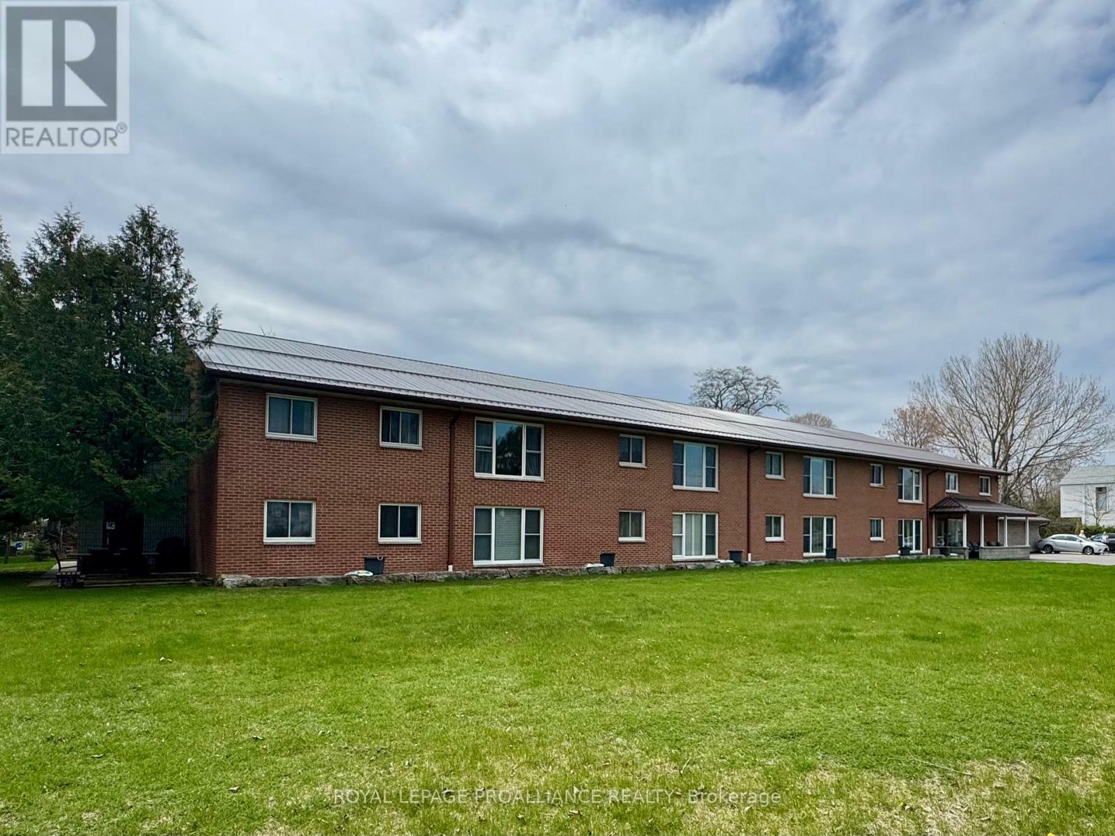 Property Photo:  133 Ontario Street 104  ON K9A 3B4 