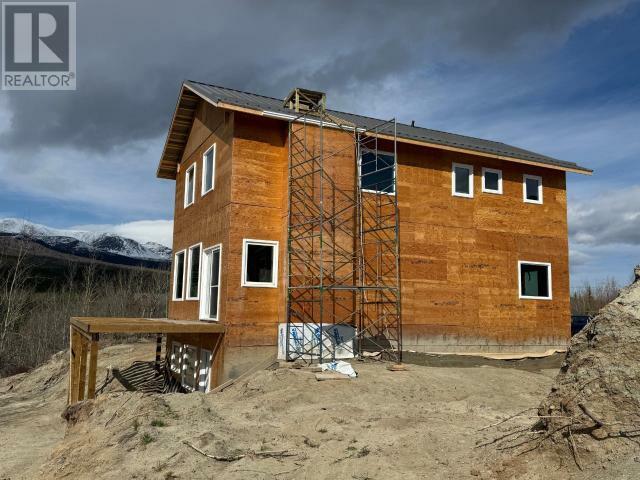 Property Photo: 42 Kodiak Circle YT Y1A 6P3