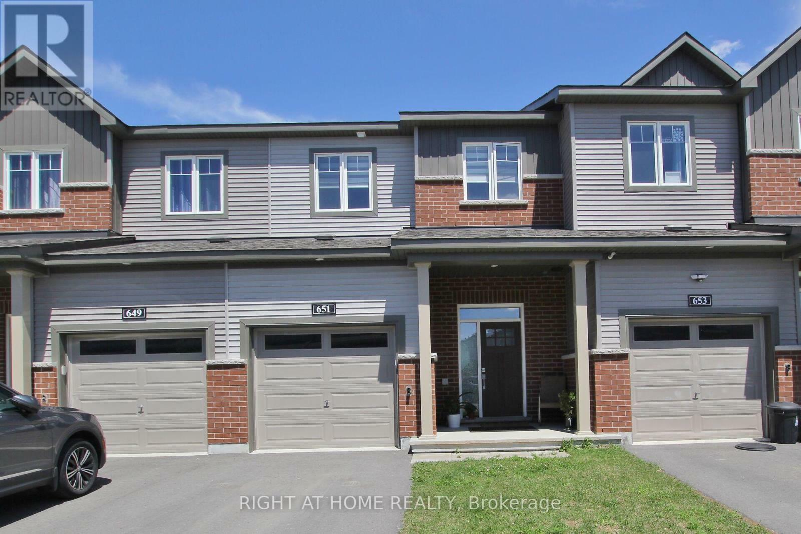 Property Photo:  651 Hamsa Street  ON K2J 0K6 