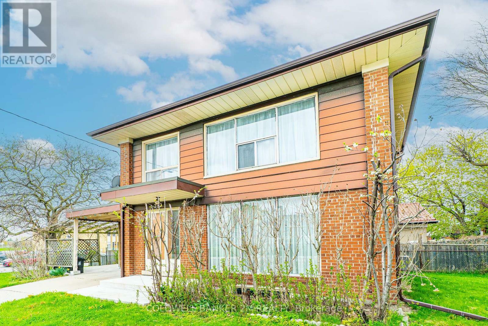 Property Photo: 282 The East Mall ON M9B 3Z3