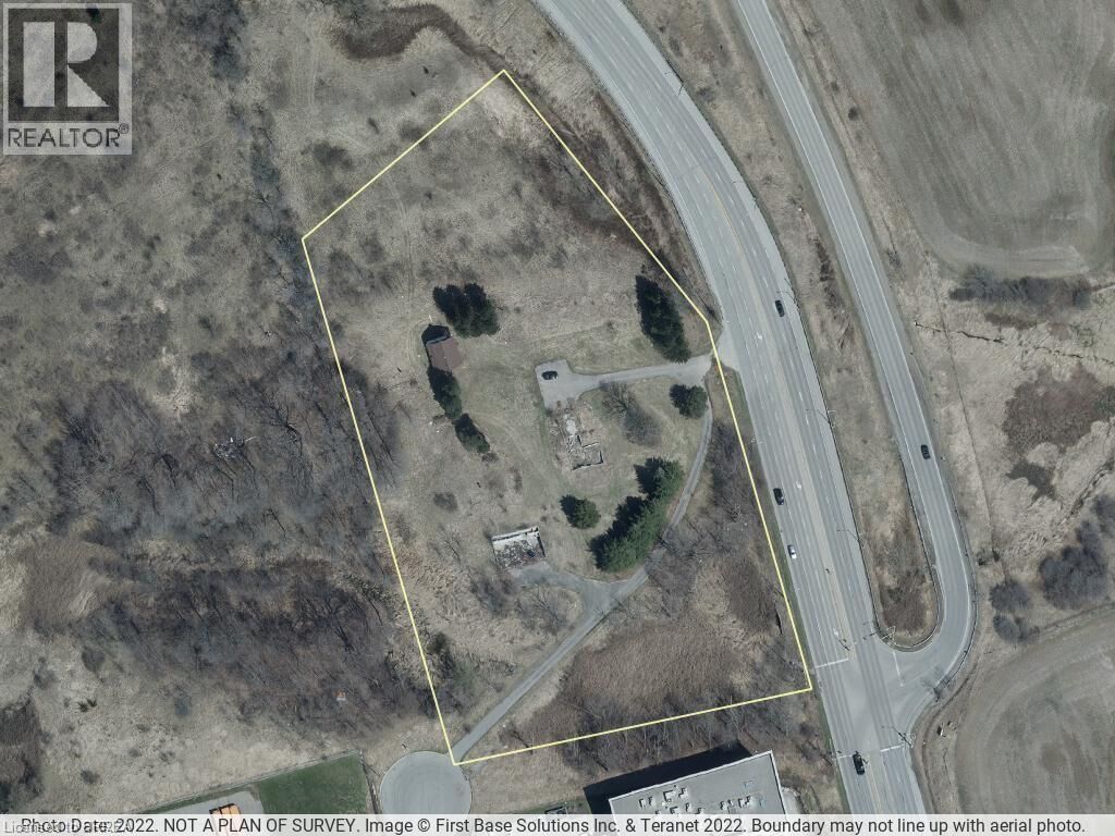 Property Photo:  400 Garden Avenue  ON N3T 5M1 