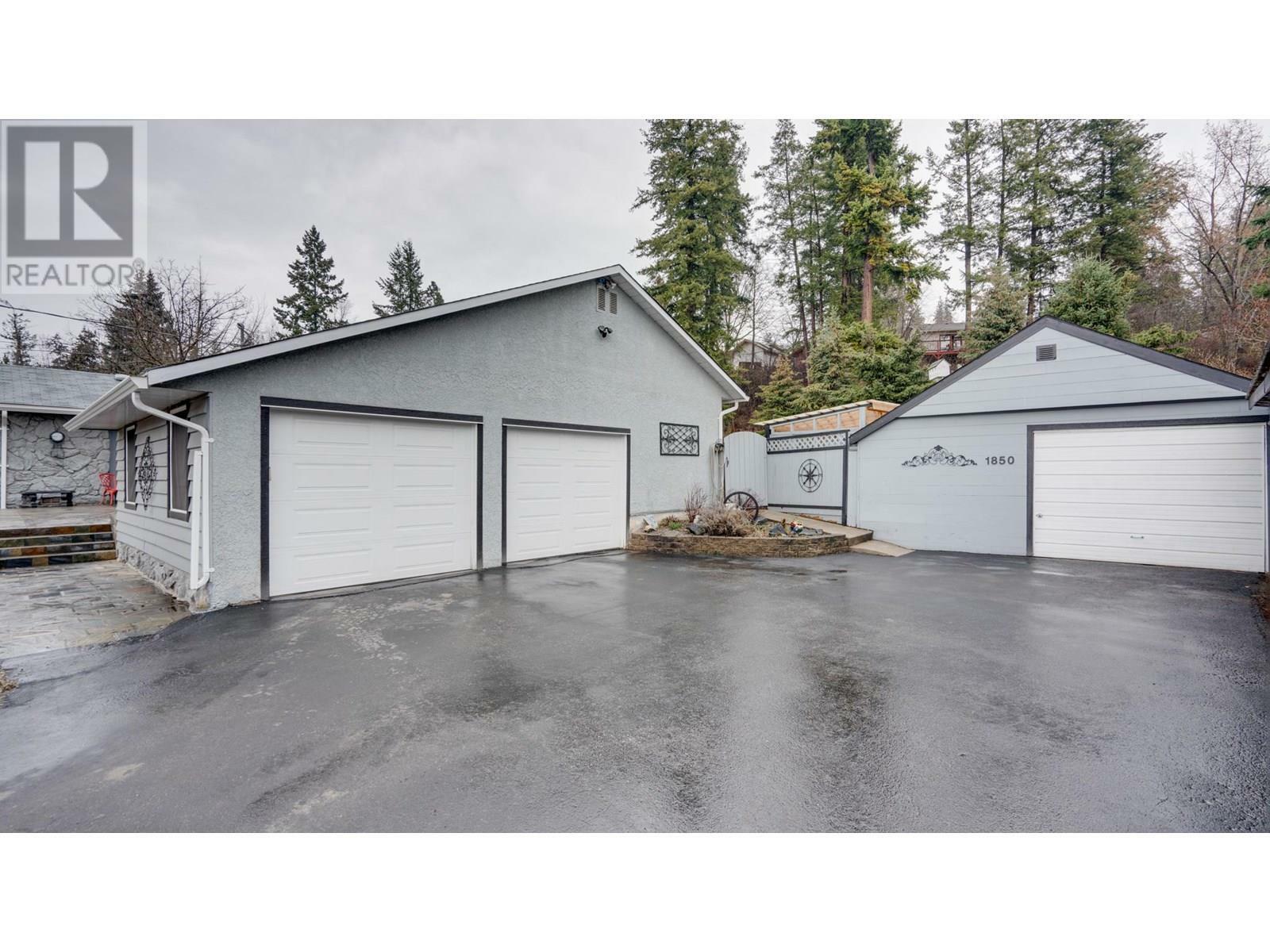 Photo de la propriété: 1850 Lakeshore Road BC V1E 3X7