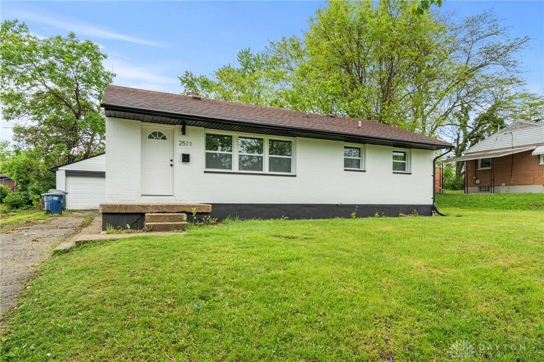 Property Photo: 2511 Baywood Street OH 45406