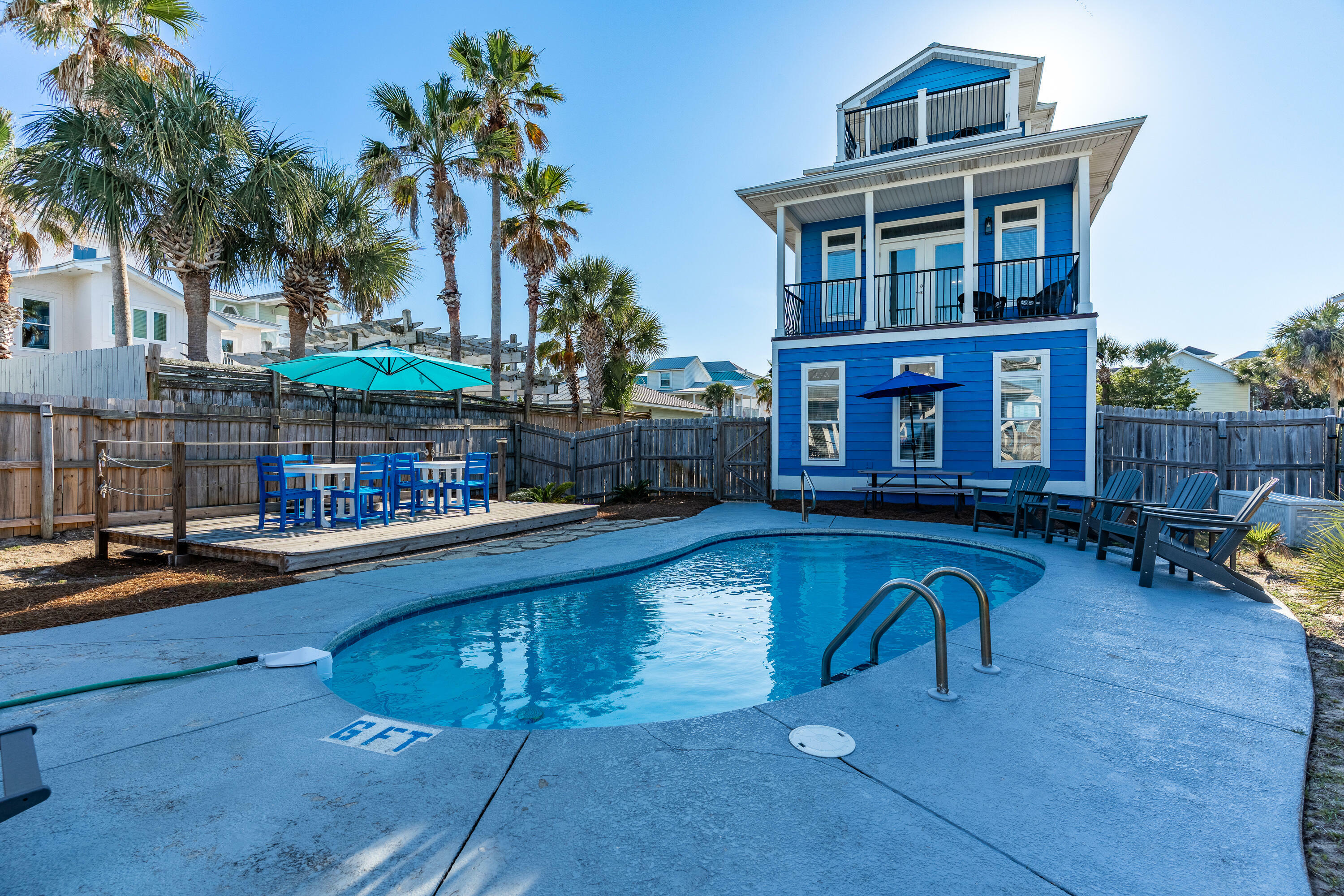 Property Photo: 77 Mark Street FL 32541