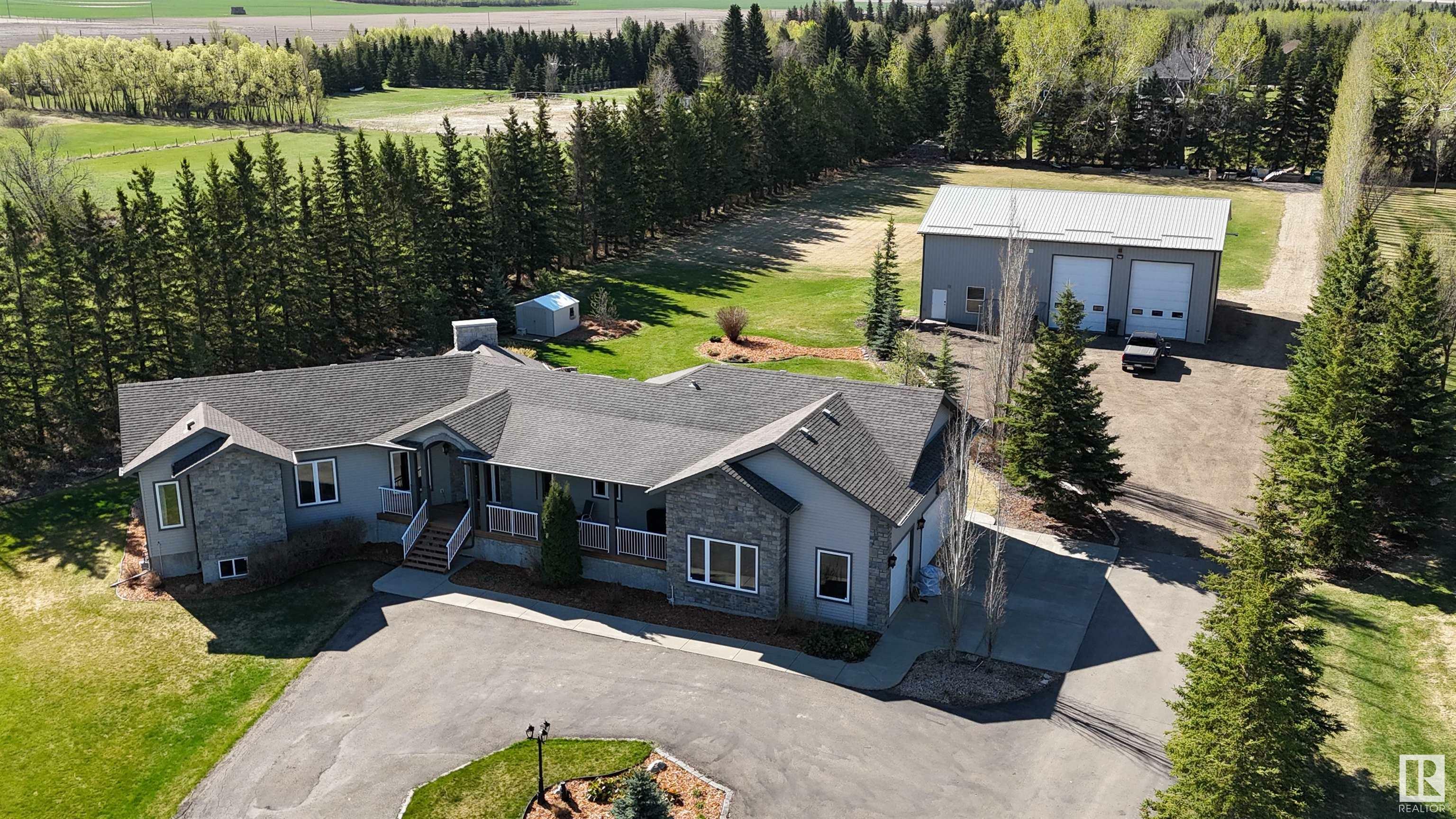 Property Photo: 50512 Rge Road 245 380 AB T4X 0P5