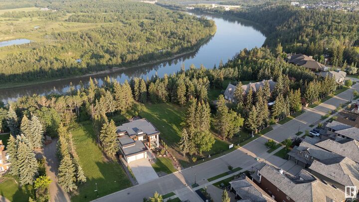 Photo de la propriété:  4809 Donsdale Drive NW  AB T6M 2N2 
