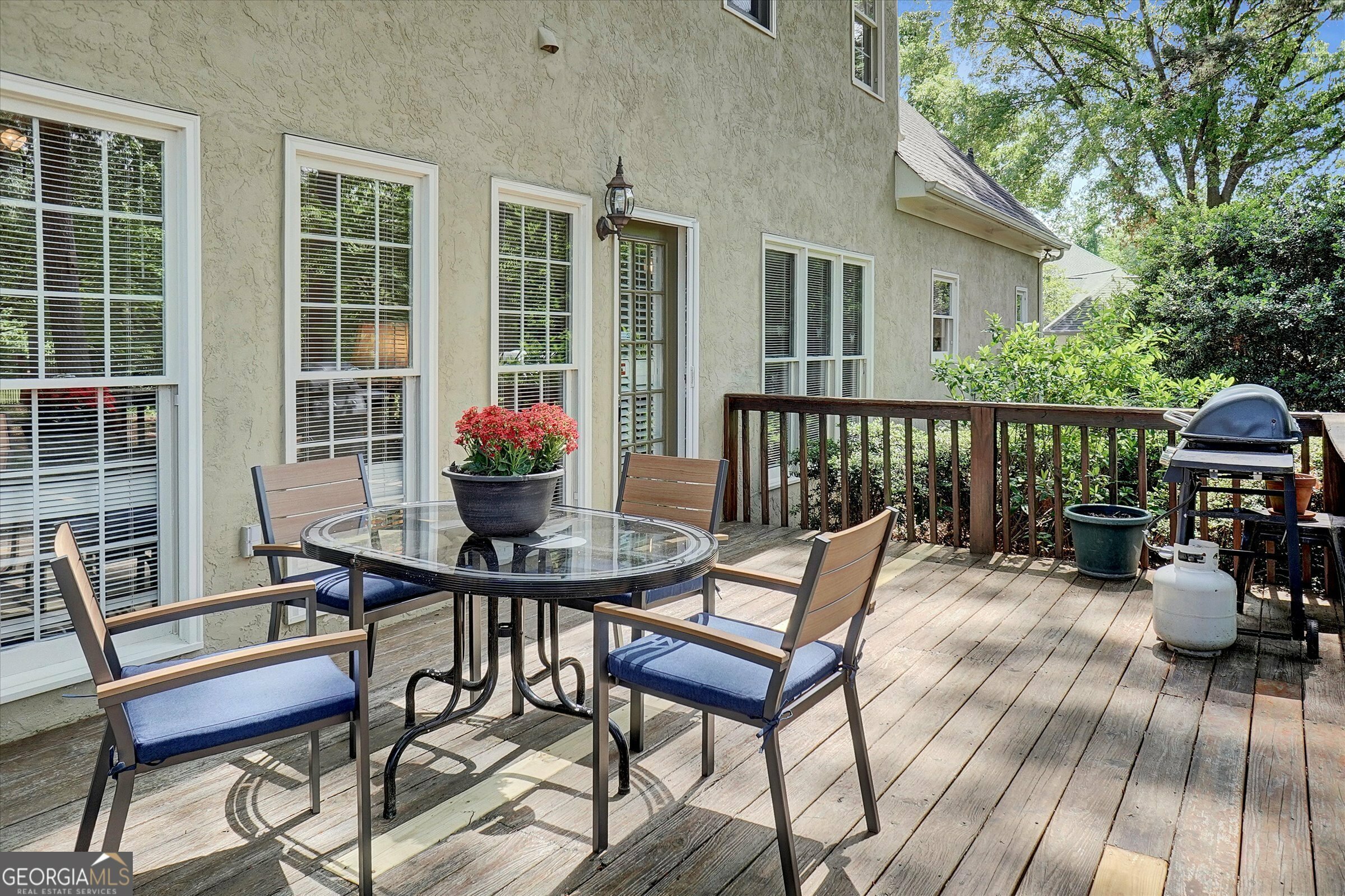 Property Photo: 121 Tamerlane GA 30269