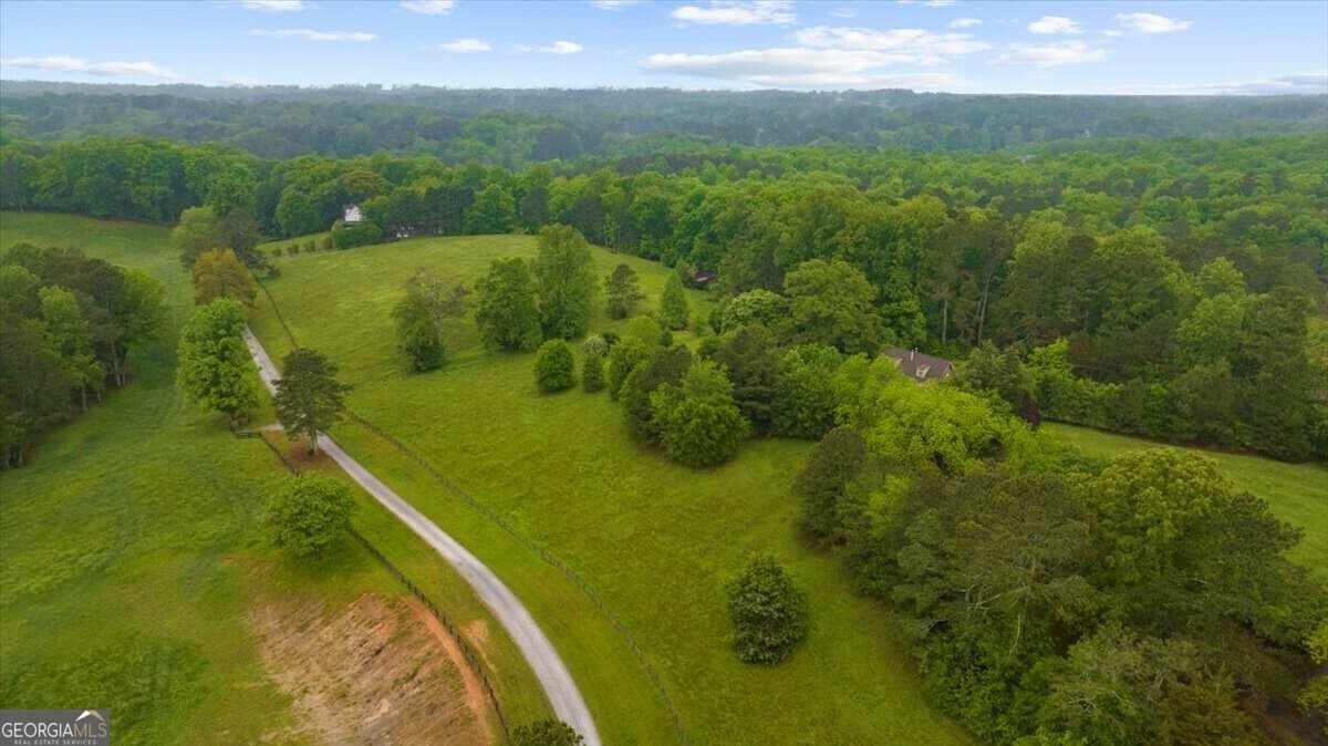 Property Photo:  855 Rivendell Lane  GA 30004 