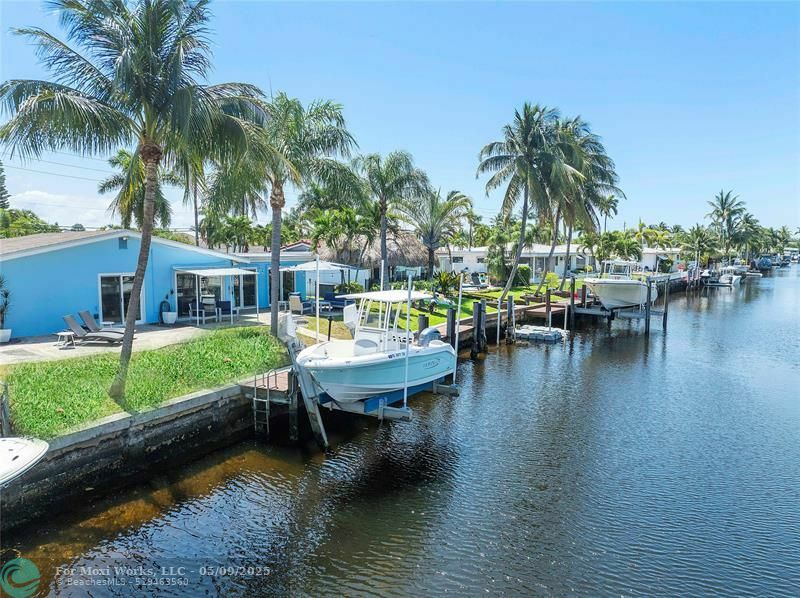 Property Photo: 711 SE 5 Avenue FL 33060